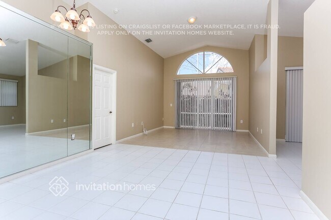 Building Photo - 6875 Northtree Ct