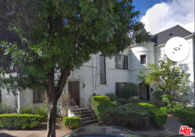 Foto principal - 3966 W 7th St