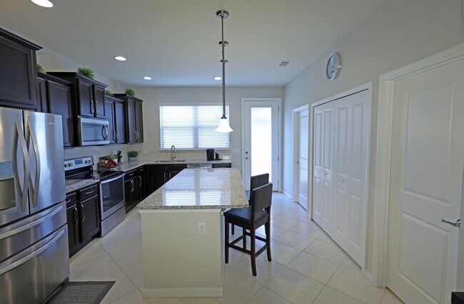 Building Photo - 5151 Caspian St