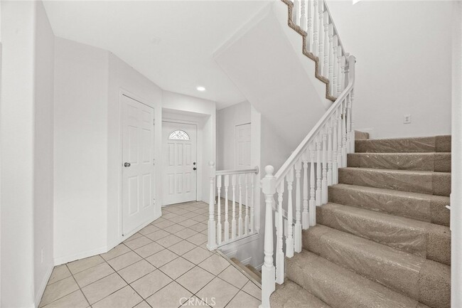 Building Photo - 554 Bonita St