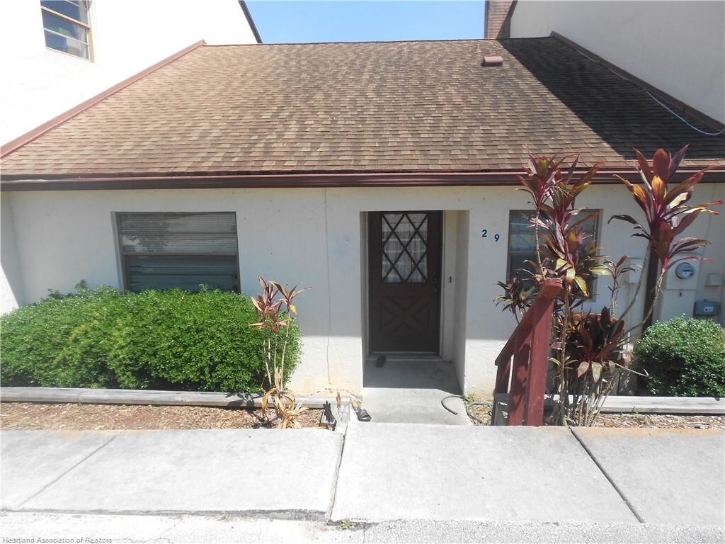 29 Sunset Ln, Lake Placid, FL 33852 Townhouse for Rent in Lake Placid