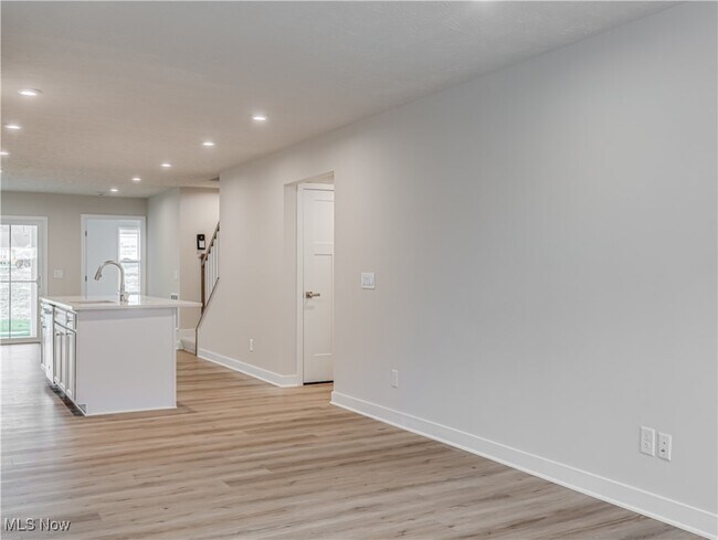 Building Photo - 1845 Shank Dr
