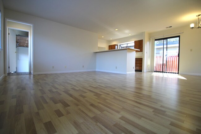 Foto del edificio - 93 30th Ave