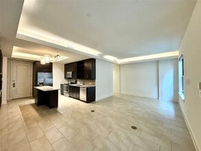 Building Photo - 2303 Middle St