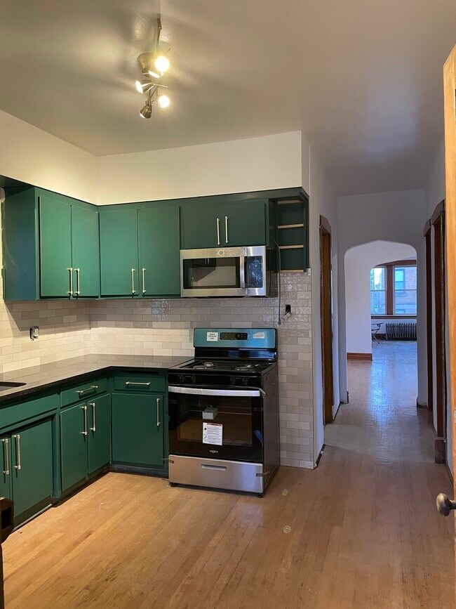 Foto del edificio - 2345 W 24th St