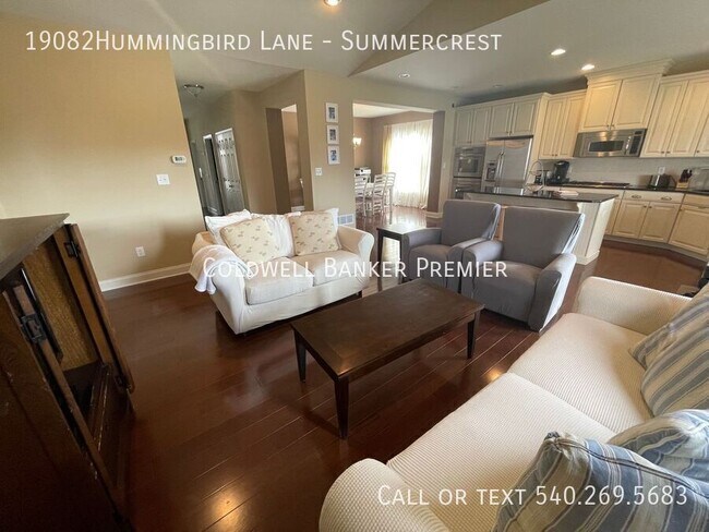 Foto del edificio - 19082Hummingbird Lane-Summercrest