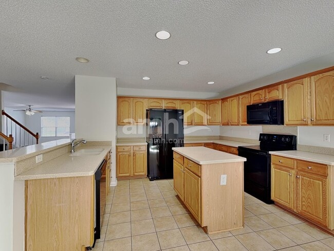 Building Photo - 2305 Apple Glen Ln