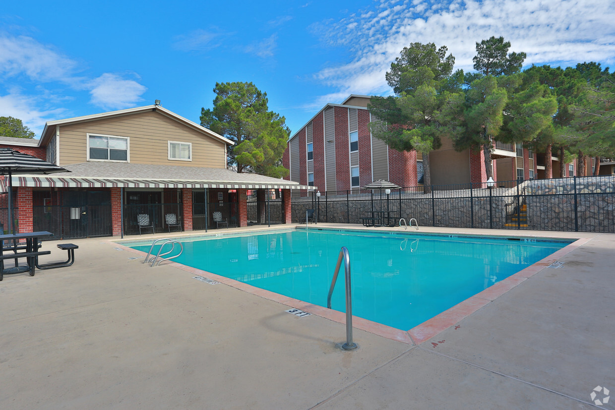 Las Lomas Apartments El Paso