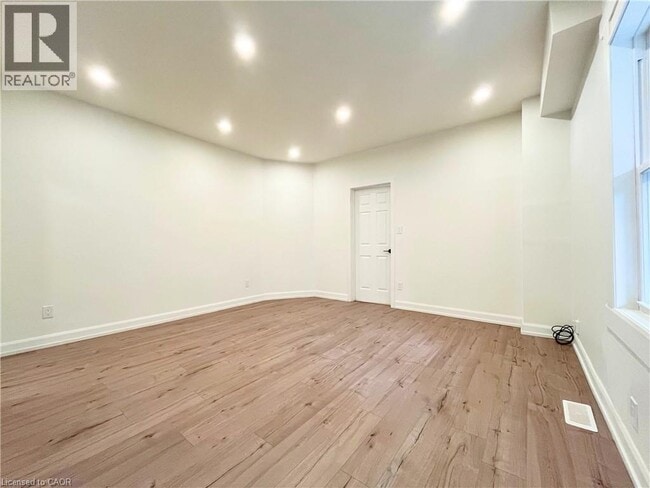 Building Photo - 24-26 CAYUGA Street Unit# 26a