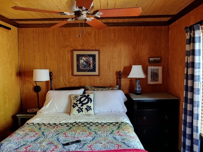 Dormitorio de la reina - 432 Apache Rd