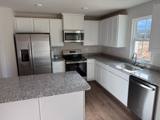 Building Photo - Brand new China Grove Townhome