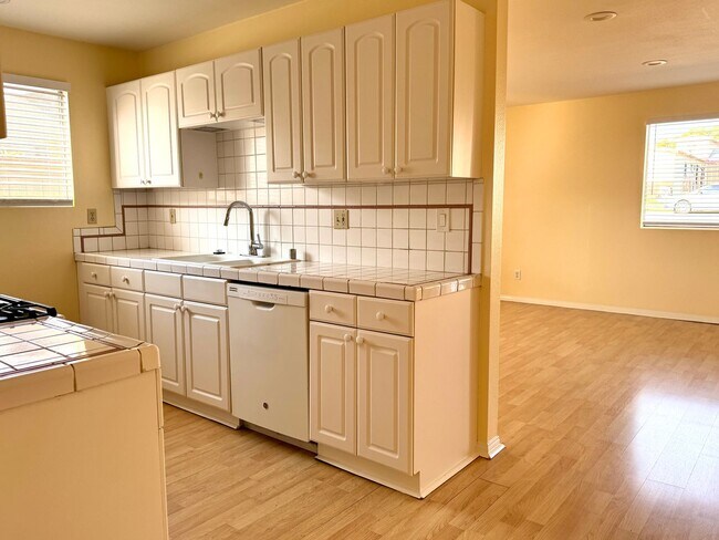 Foto del edificio - 3648-3650 E. Wilton Street Long Beach