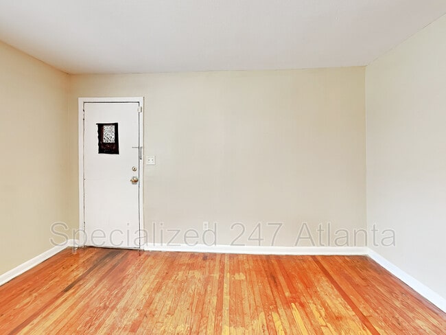 Building Photo - 1093 Cordova St SW
