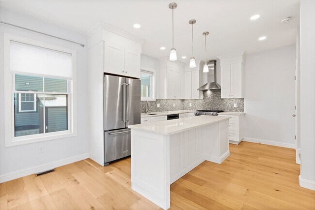 Foto del edificio - 9 S Pond St