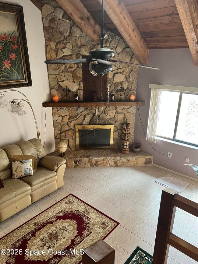 Foto del edificio - 8154 Ridgewood Ave