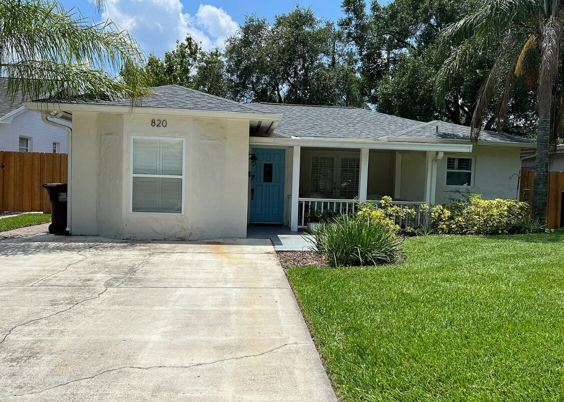 Foto principal - 820 W Harvard St
