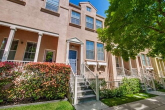 Building Photo - 118 Pacchetti Way
