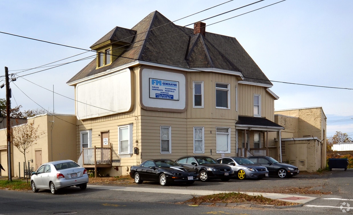 1620 Sumner Ave, Springfield, MA 01108 Apartments in Springfield, MA