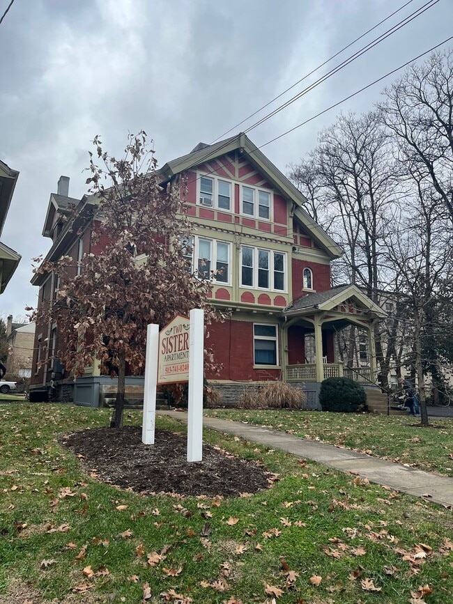 Building Photo - 3523 Clifton Ave