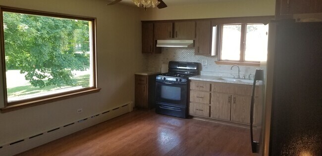 Foto del edificio - 1220-1283 83rd St