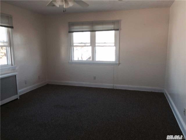 Foto del edificio - 149 N Broome Ave