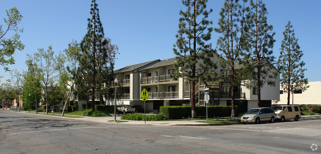 Building Photo - Heninger Village Apartments