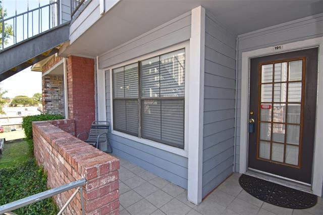 Building Photo - 3410 Country Club Dr W