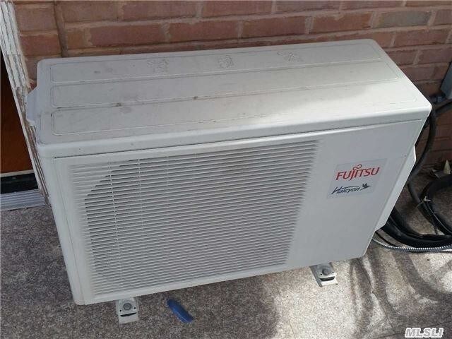 Building Photo - 4344 158th St