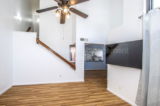 Foto del edificio - 1718 S Longmore