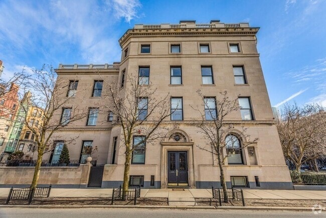 Building Photo - 419 Commonwealth Ave