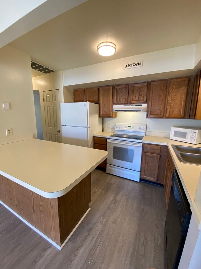 Building Photo - 109 Conley Dr