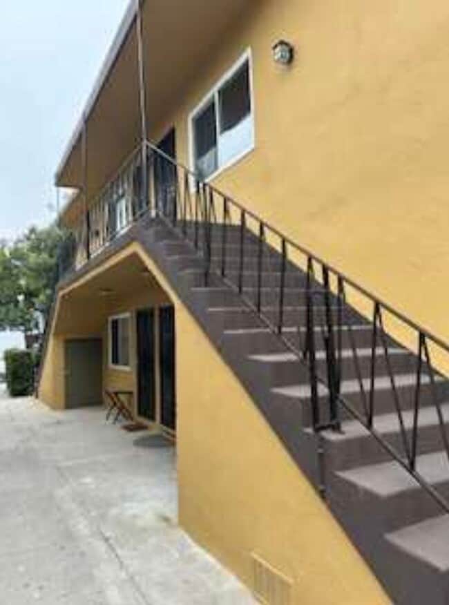 Photo - 7727 Walker Ave (Cudahy, CA) Apartment