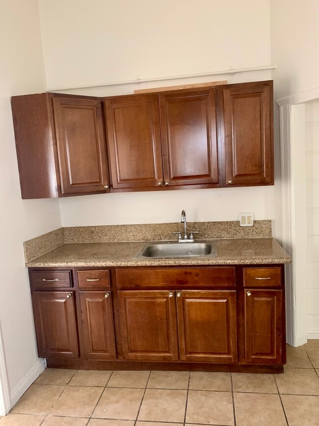 Building Photo - 7049 Alabama Ave