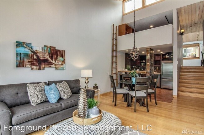 Building Photo - 2933 76th Ave SE