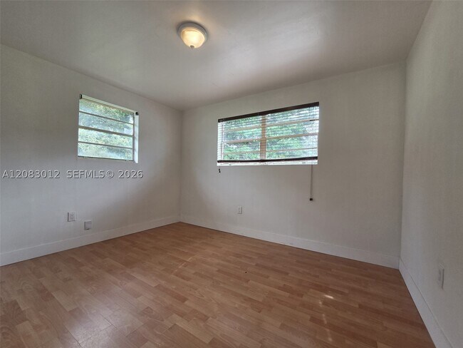 Building Photo - 4730 NW 23rd Ct