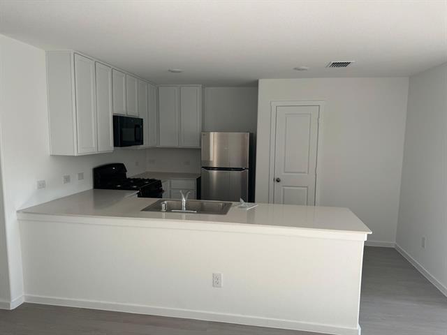 Foto del edificio - 7909 Clements St
