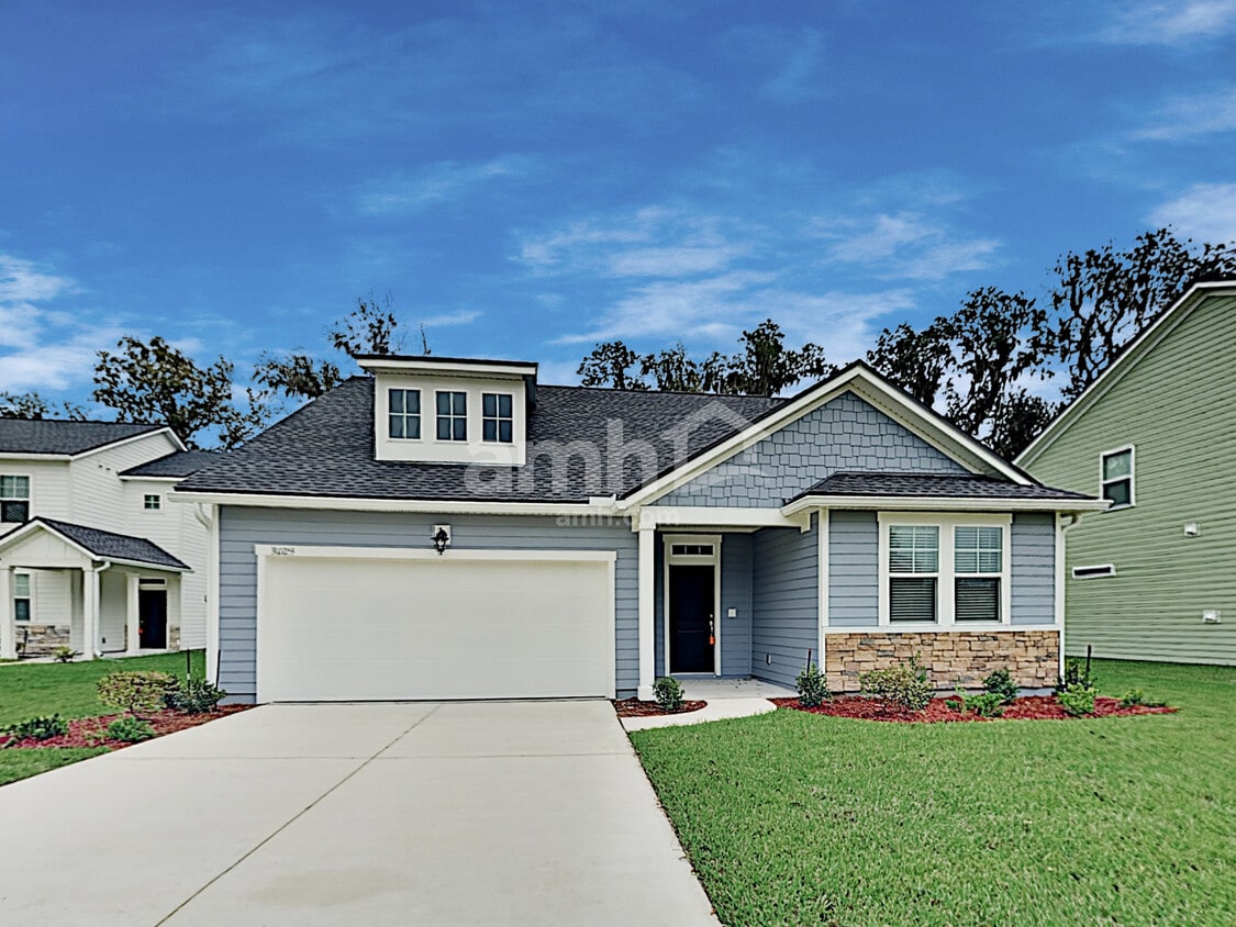 Primary Photo - 3025 Creek Village Ln