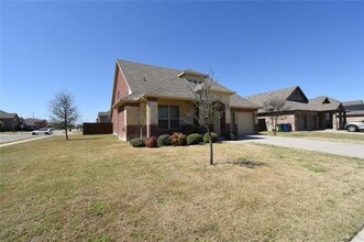 Building Photo - 201 Plantation Dr
