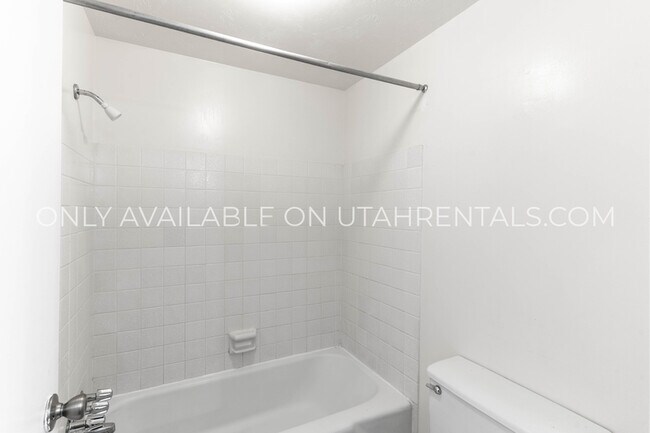 Foto del edificio - 4370 S Highland Dr