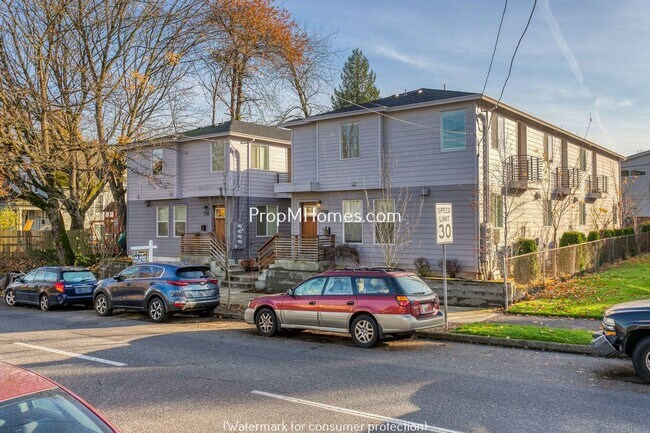 Building Photo - 7722 SE Washington St