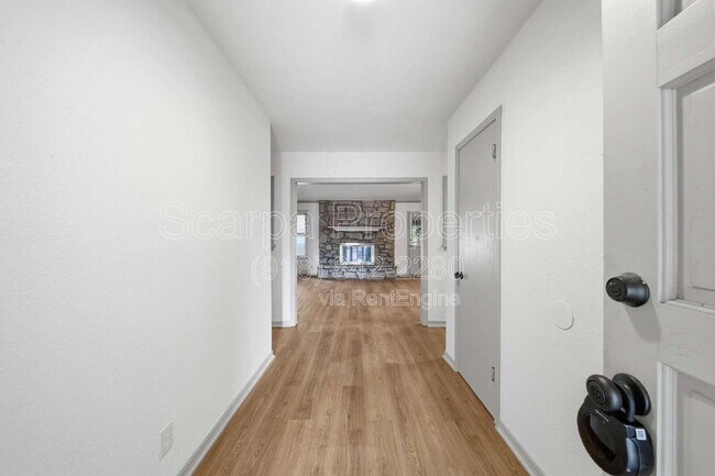 Foto del edificio - 11648 N 104th E Ave
