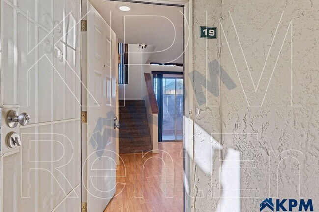 Foto del edificio - 999 Porter Ave
