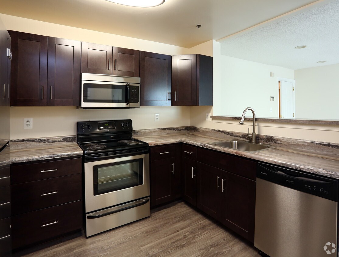 The Ivy Club Apartments Landover, MD