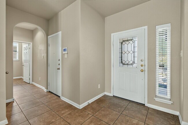 Building Photo - 7230 Willow Rain