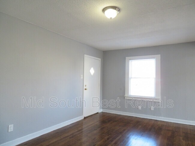 Building Photo - 1393 Kimball Ave