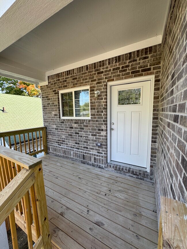 Foto del edificio - 528 N Elder Ave