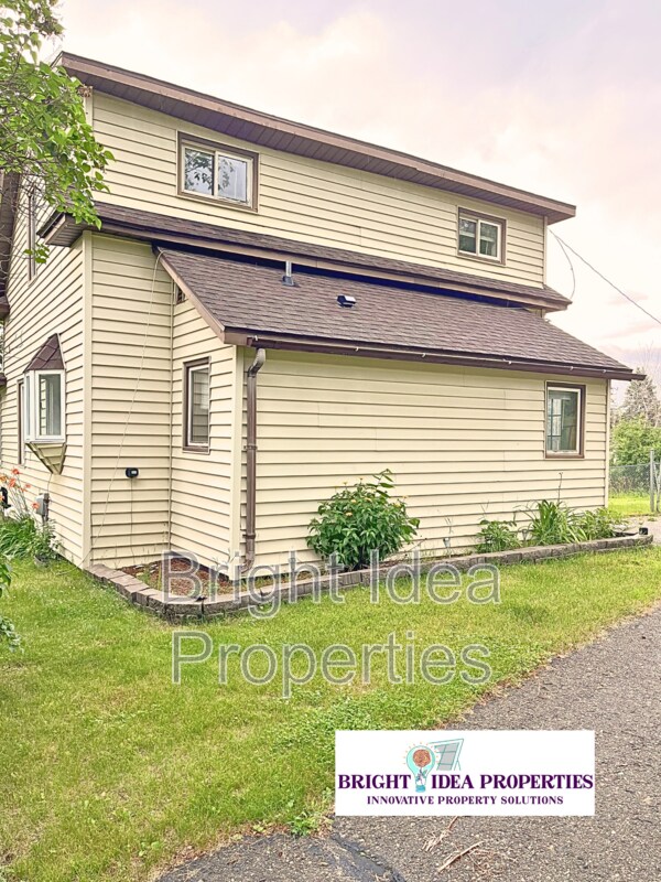 Foto del edificio - 711 Elm Ave