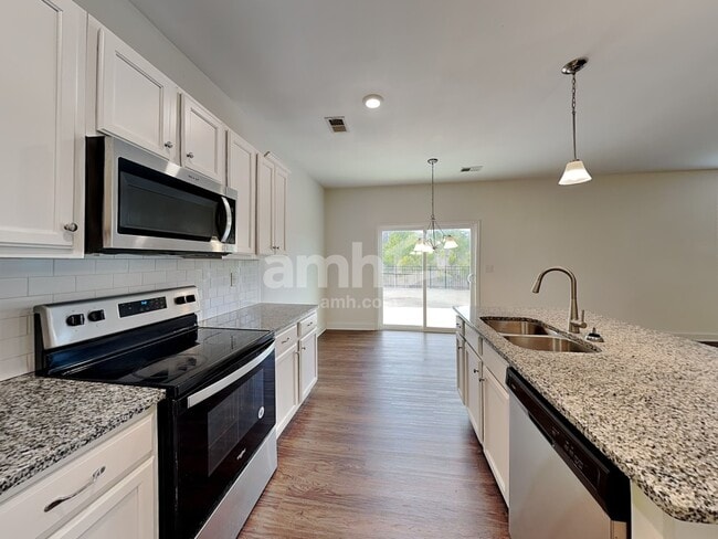 Building Photo - 2462 Napa Valley Dr