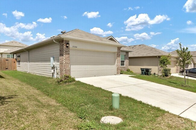 Foto del edificio - 15104 Bullbrier Rd