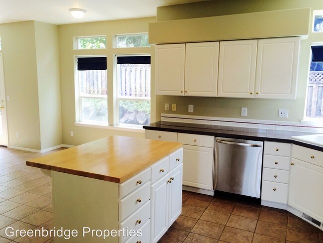 Building Photo - 4 br, 2.5 bath House - 16664 NW Avondale Dr